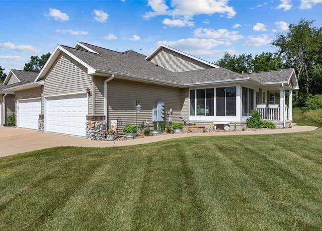 Property at 3531 Stoney Point Rd SW, Cedar Rapids, IA 52404, 3 beds, 3 baths