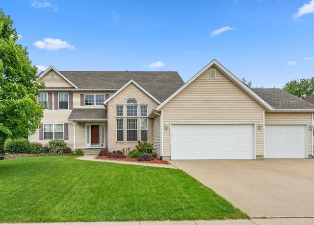 Property at 3010 Newcastle Rd, Marion, IA 52302, 4 beds, 4 baths