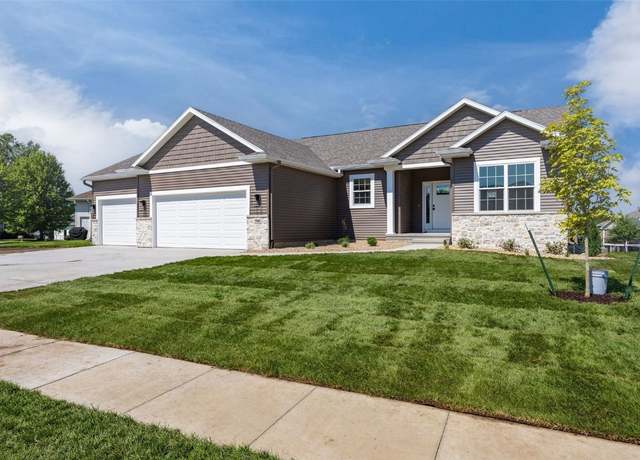 Property at 750 Hampshire Dr, Marion, IA 52302, 4 beds, 3 baths