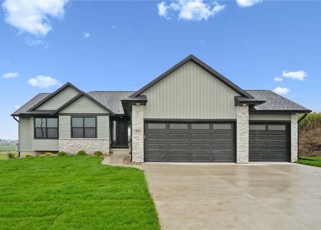 Property at 3339 Center Ct, Robins, IA 52328, 3 beds, 2 baths