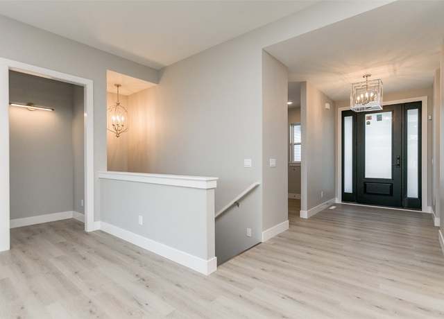 Property at 5750 Meadow Grass Cir SE, Cedar Rapids, IA 52403, 4 beds, 2.5 baths