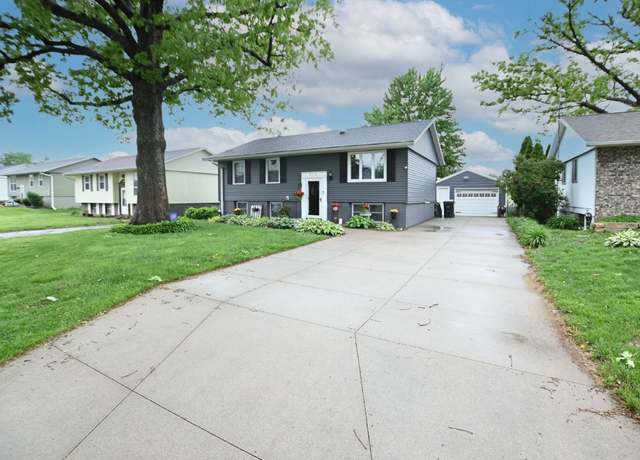 Property at 6715 Kelburn Ln NE, Cedar Rapids, IA 52402, 4 beds, 2 baths