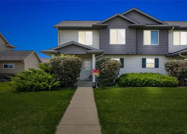 Property at 3540 35th Street St, Marion, IA 52302, 3 beds, 3.5 baths