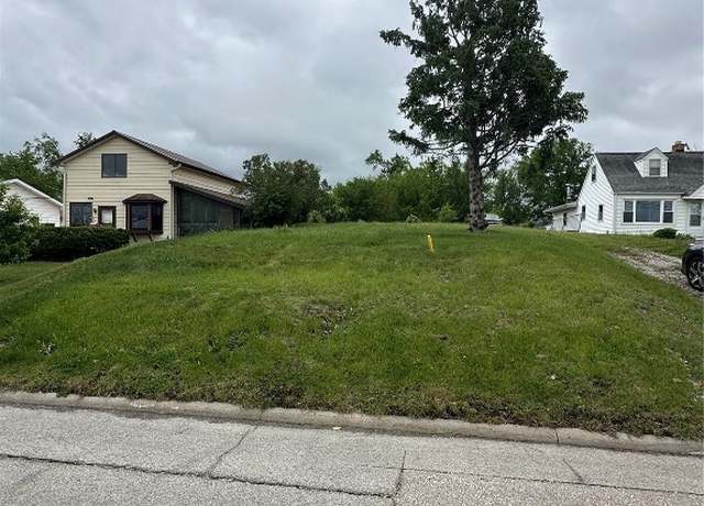 Property at 261 28th Ave Ave SW, Cedar Rapids, IA 52404
