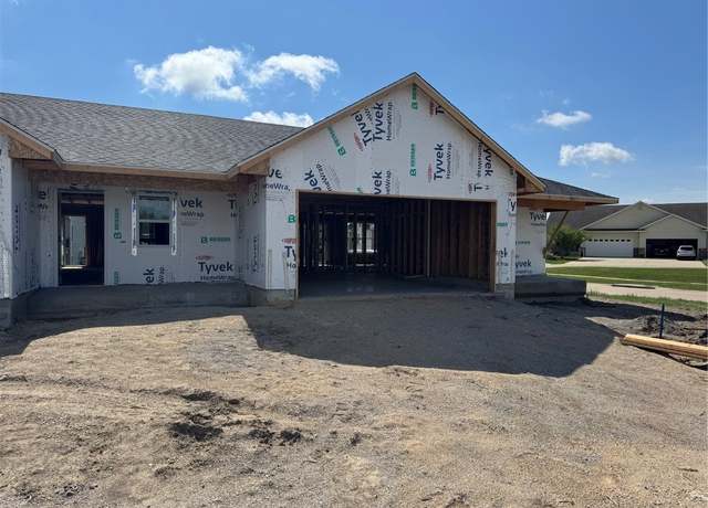 Property at 7110 Waterview Dr, Cedar Rapids, IA 52404, 2 beds, 1.5 baths