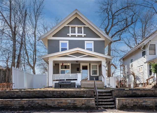 Property at 1829 Bever Ave SE, Cedar Rapids, IA 52403, 3 beds, 1.5 baths