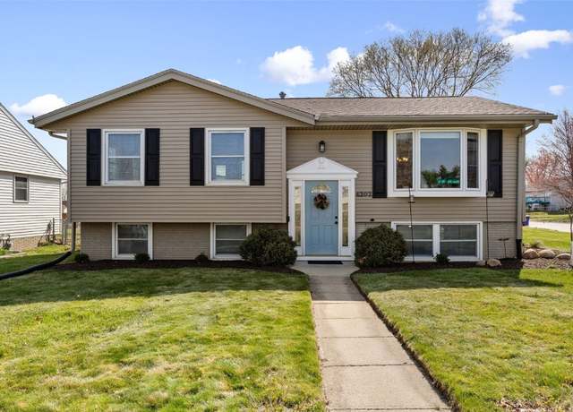 Property at 4202 Pine View Dr NE, Cedar Rapids, IA 52402, 4 beds, 2 baths