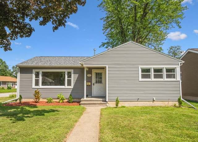 Property at 514 32nd St St SE, Cedar Rapids, IA 52403, 3 beds, 2 baths