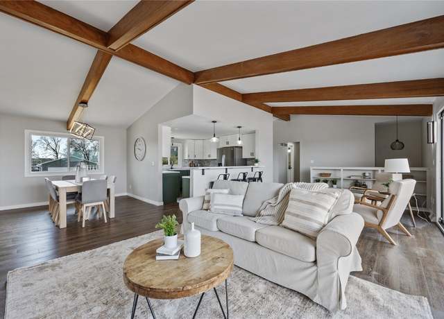 Property at 3850 Lost Valley Rd SE, Cedar Rapids, IA 52403, 3 beds, 3 baths