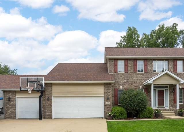 Property at 1706 Woodcrest St NE, Cedar Rapids, IA 52402, 4 beds, 2.5 baths