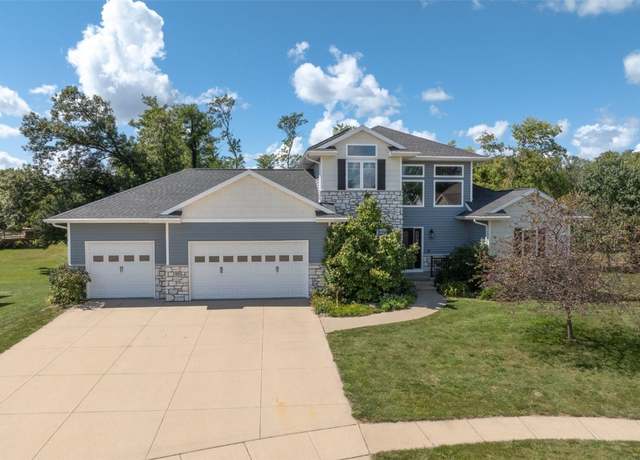 Property at 95 Grand Ave, Marion, IA 52302, 5 beds, 3.5 baths