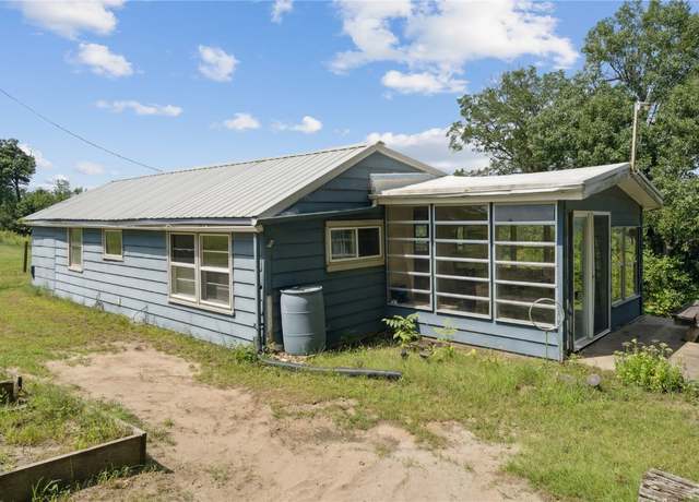 Property at 5910 28th Ave #13, Vinton, IA 52349, 2 beds, 1 bath