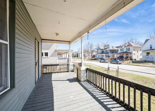Property at 1440 Bever Ave SE, Cedar Rapids, IA 52403, 3 beds, 2 baths