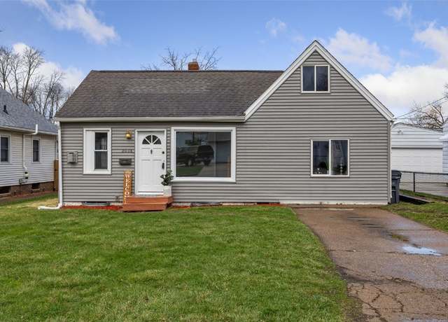 Property at 2038 Eastern Blvd SE, Cedar Rapids, IA 52403, 3 beds, 1 bath