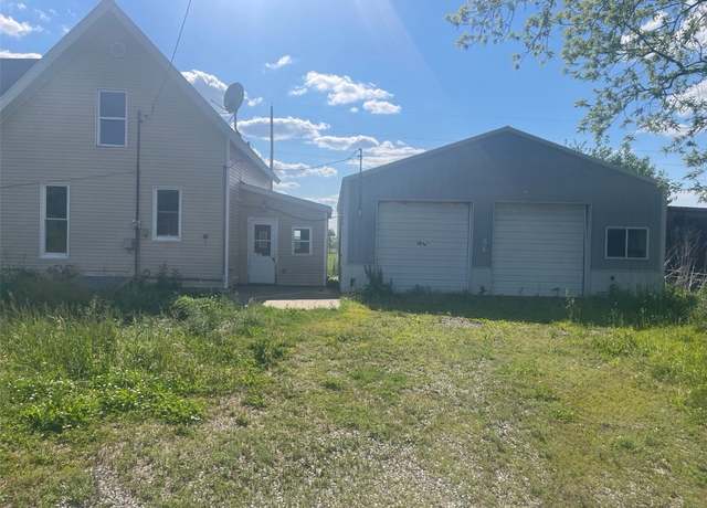 Property at 2902 Water St, Columbus City, IA 52737, 2 beds, 1 bath