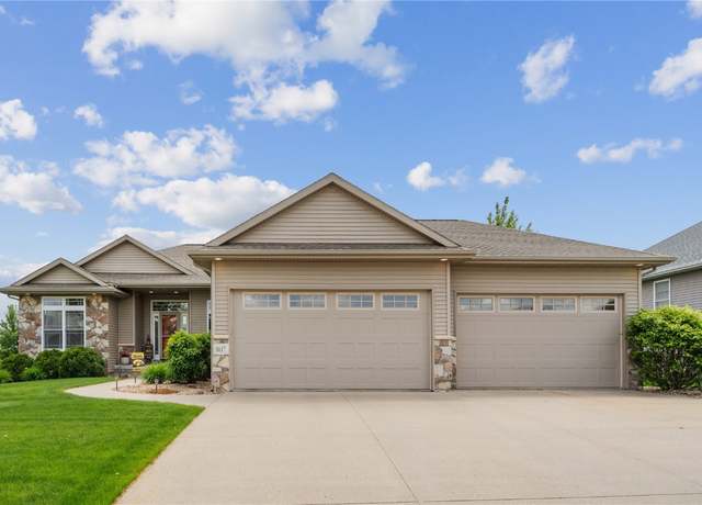 Property at 1617 Hunters Field Ln, Marion, IA 52302, 5 beds, 3 baths