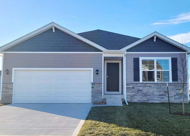 Property at 626 E Goldfinch Dr, Tiffin, IA 52340, 3 beds, 2 baths