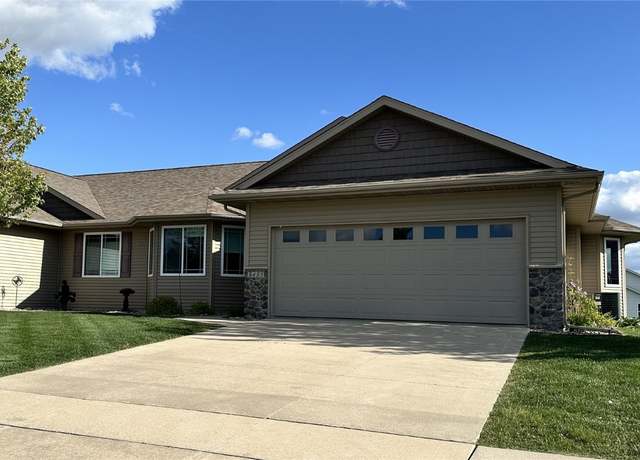 Property at 3455 Granger Ave, Marion, IA 52302, 3 beds, 3 baths