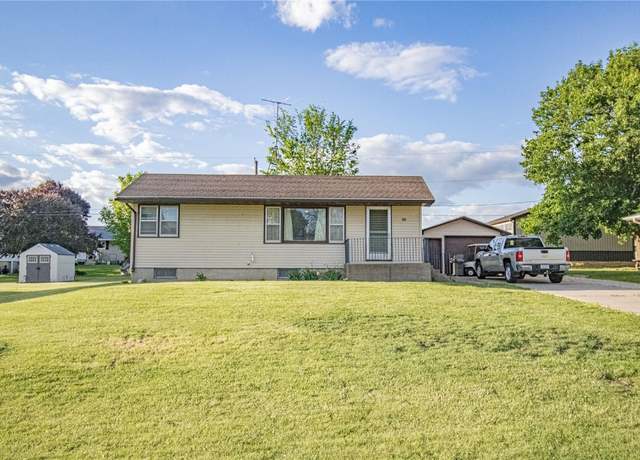 Property at 511 E Webster St, Wyoming, IA 52362, 2 beds, 1 bath