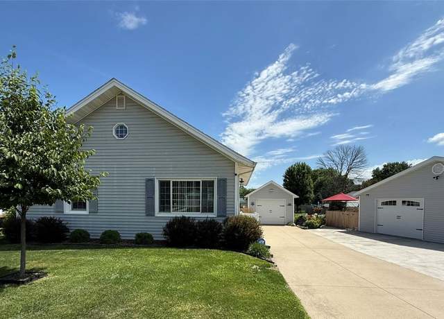 Property at 108 Main St, Center Point, IA 52213, 2 beds, 1.5 baths