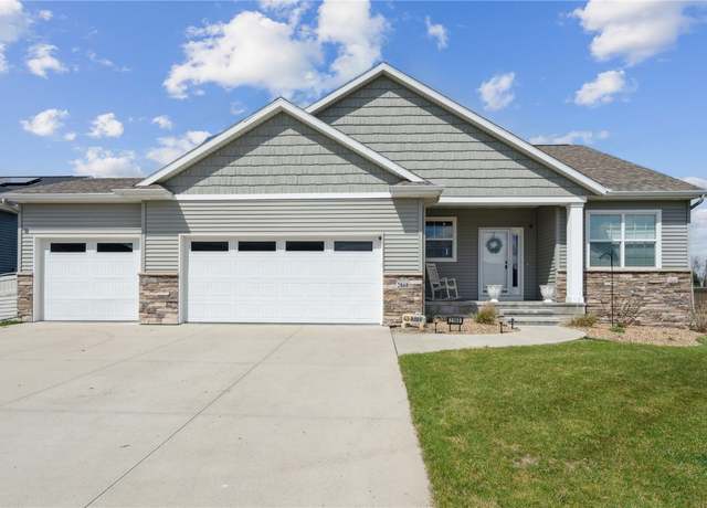 Property at 2868 Royal Oak Ridge Rd, Marion, IA 52302, 3 beds, 3 baths