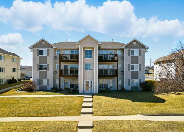 Property at 6723 Creekside Dr NE #8, Cedar Rapids, IA 52402, 2 beds, 1 bath
