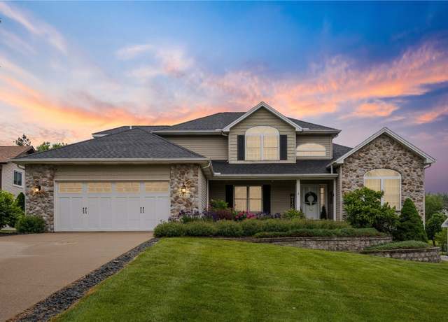 Property at 4000 Majestic Ct NE, Cedar Rapids, IA 52411, 5 beds, 3.5 baths