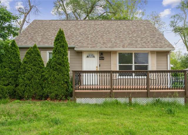 Property at 654 34th St SE, Cedar Rapids, IA 52403, 4 beds, 1.5 baths
