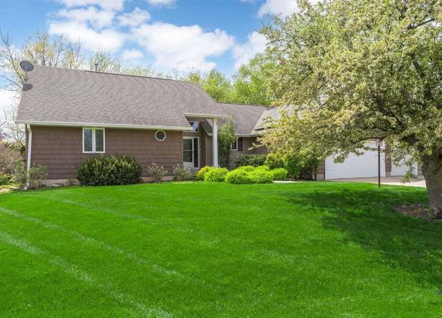 Property at 808 Hill Ridge Dr, Lisbon, IA 52253, 4 beds, 3 baths