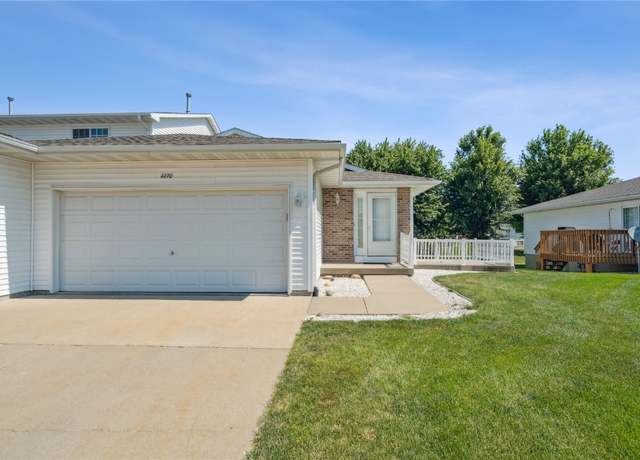 Property at 4490 Teal Ct, Marion, IA 52302, 3 beds, 2 baths