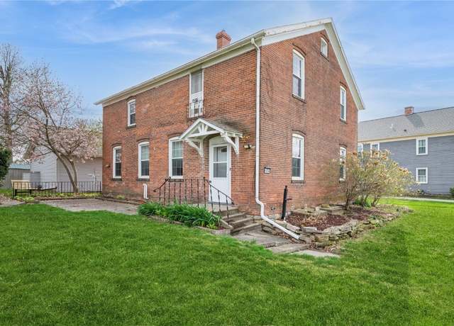Property at 4454 V ST St, Homestead, IA 52236, 5 beds, 3 baths