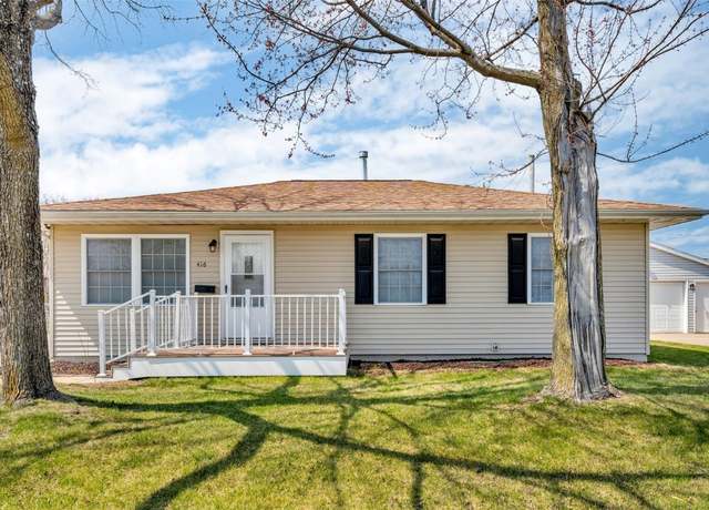 Property at 416 Cherry Hill Rd NW, Cedar Rapids, IA 52405, 3 beds, 2 baths
