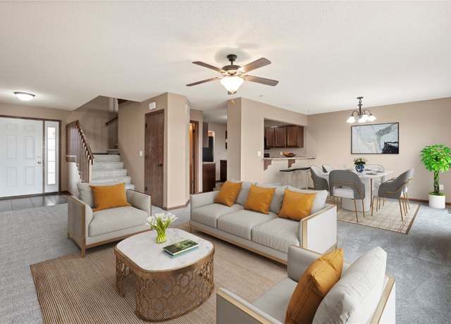 Property at 6243 Muirfield Dr SW, Cedar Rapids, IA 52404, 3 beds, 2.5 baths