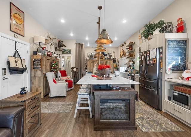 Property at 116 W 5th St, Tipton, IA 52772, 1 bed, 1.5 baths
