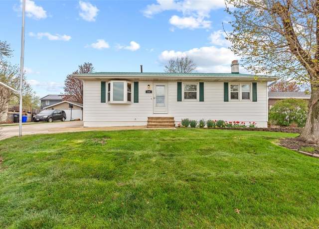Property at 150 33rd Ave, Marion, IA 52302, 3 beds, 1.5 baths