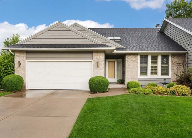 Property at 1661 Bilgarie Ct NE Unit A, Cedar Rapids, IA 52402, 3 beds, 2.5 baths