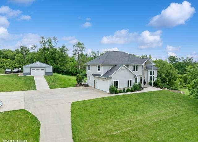 Property at 1313 Gabriel Ct, Mt Vernon, IA 52314, 5 beds, 3.5 baths