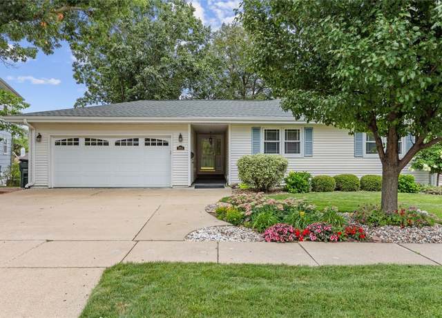 Property at 3014 Franbrook Ter. Ter, Cedar Rapids, IA 52405, 3 beds, 2 baths