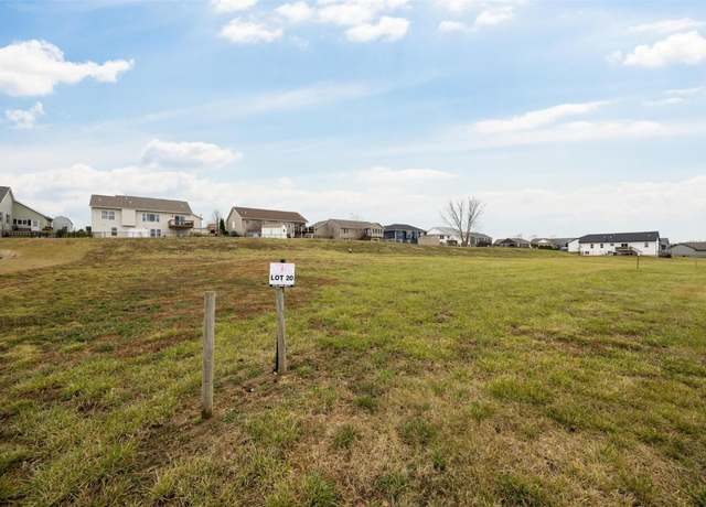 Property at 112 Shiloh Vista Ave, Urbana, IA 52345