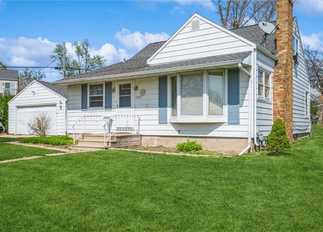 Property at 2500 G Ave NE, Cedar Rapids, IA 52402, 3 beds, 1 bath
