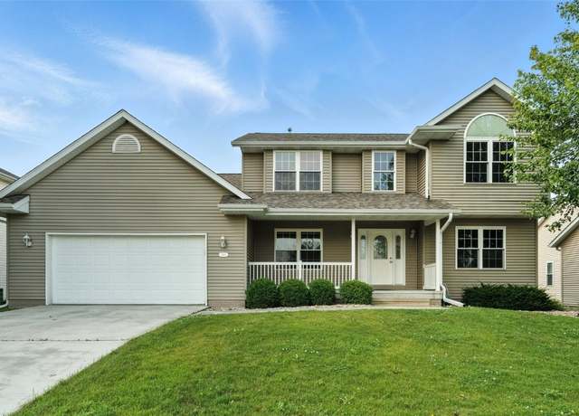 Property at 965 Hampshire Dr, Marion, IA 52328, 5 beds, 3 baths