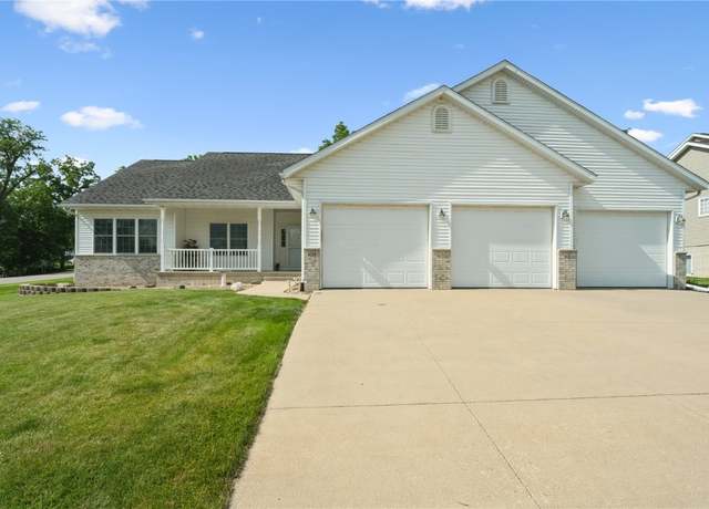 Property at 4118 Paradise Ct NW, Cedar Rapids, IA 52405, 3 beds, 3 baths