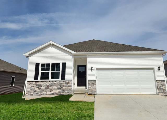 Property at 712 E Maddie Ln, Tiffin, IA 52340, 4 beds, 3 baths