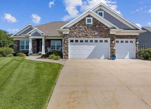 Property at 1002 Hunters Green Way Way, Marion, IA 52302, 5 beds, 3 baths