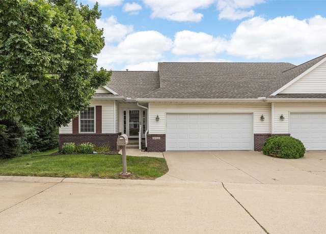 Property at 1816 Emmy Ln, Hiawatha, IA 52233, 3 beds, 3 baths