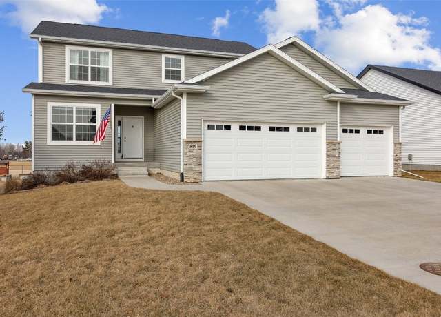 Property at 519 Ashton Dr NE, Mt Vernon, IA 52314, 3 beds, 2.5 baths
