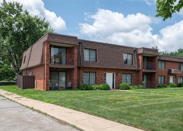 Property at 5703 Golden Ct NE #34, Cedar Rapids, IA 52402, 2 beds, 2 baths