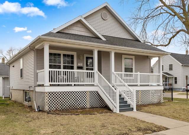 Property at 725 G Ave NW, Cedar Rapids, IA 52405, 3 beds, 3 baths