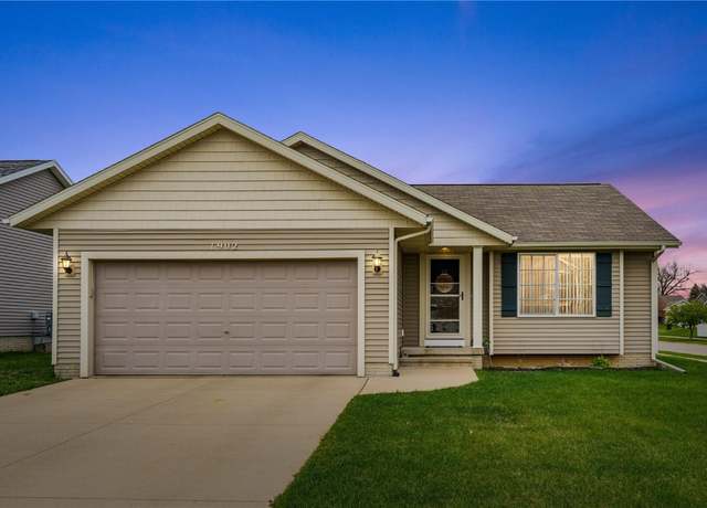 Property at 1902 Probst Ct SW, Cedar Rapids, IA 52404, 3 beds, 2 baths