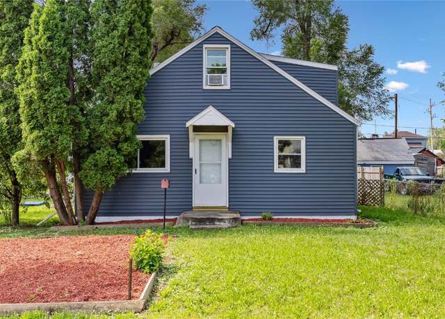 Property at 1137 15th Ave, Cedar Rapids, IA 52404, 2 beds, 1 bath